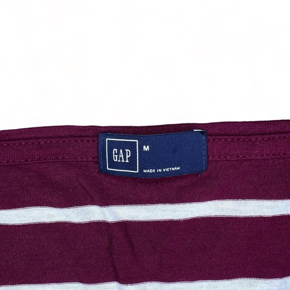 GAP Striped T-Shirt - Picture 4 of 5